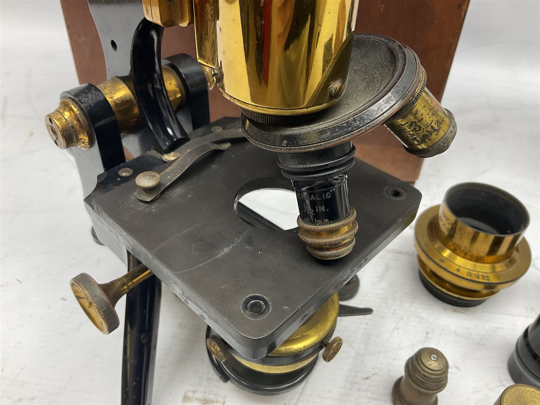 19th century brass and black japanned monocular microscope by W. Watson & Sons Ltd. 313 High Holborn - Image 3 of 15