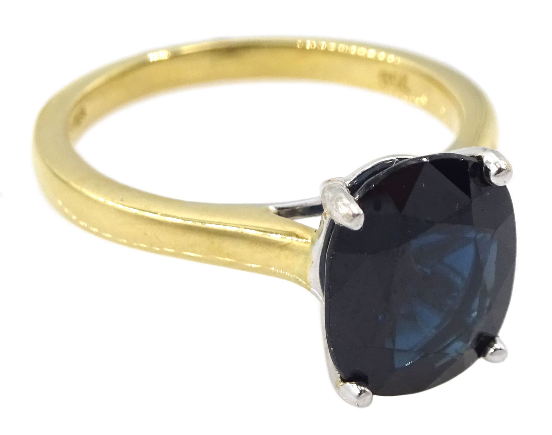 18ct gold single stone oval sapphire ring - Image 3 of 4