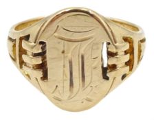 Edwardian 9ct gold signet ring with engraved initials and dated 29-02-1910