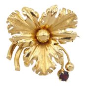 18ct gold single stone garnet flower brooch