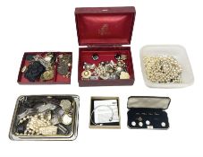 Quantity of costume jewellery to include watches