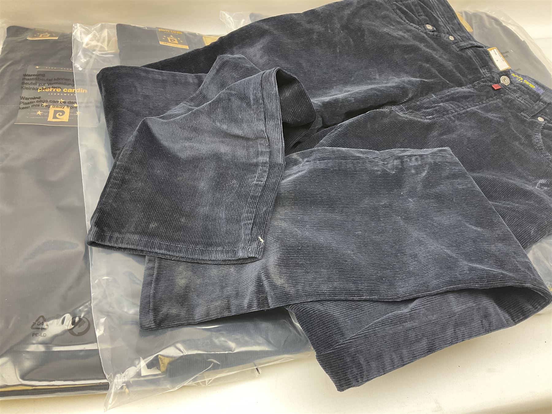 Six pairs of Pierre Cardin 42" navy blue corduroy trousers - Image 5 of 7