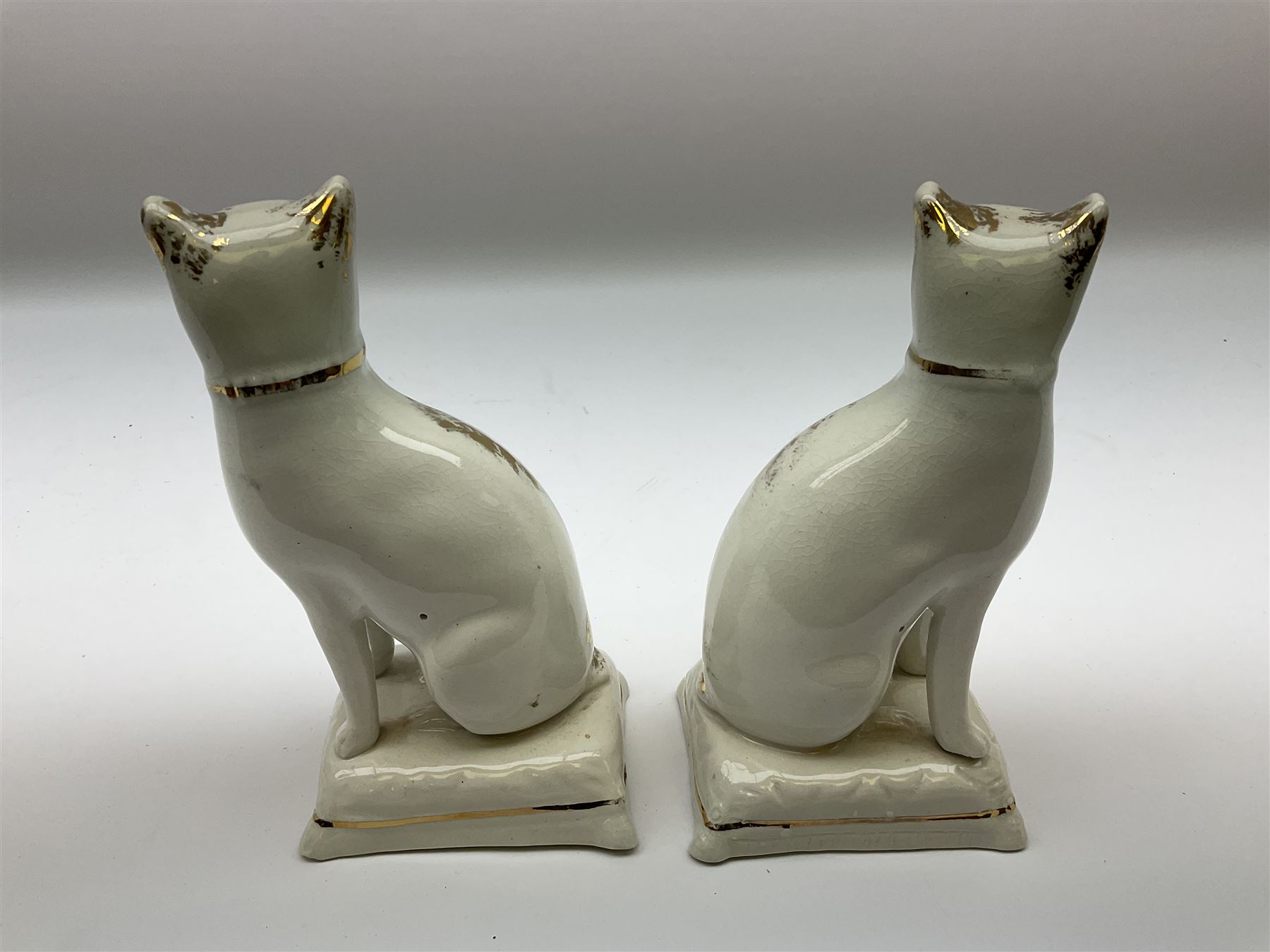 Pair of Victorian Staffordshire cats - Image 3 of 6