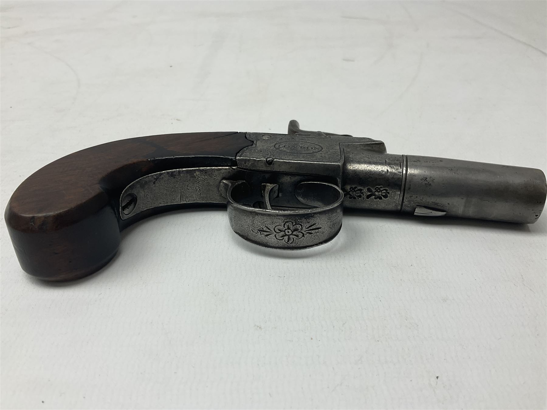 Early 19th century .490" calibre single barrel flintlock converted to percussion cap pocket pistol w - Image 2 of 8