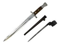 British No.4 Mk. II spike bayonet with 20cm round steel blade and metal scabbard L26.5cm overall; an