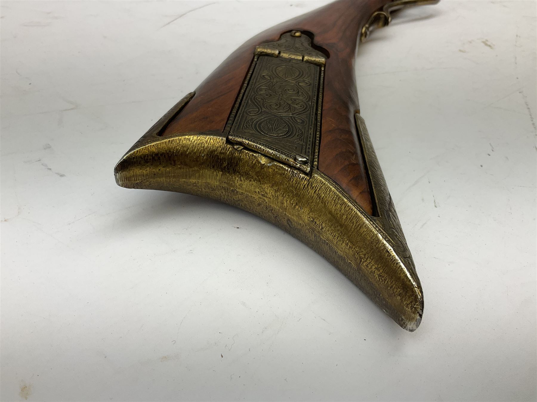 Reproduction non-firing Kentucky style flintlock musket musket - Image 2 of 11