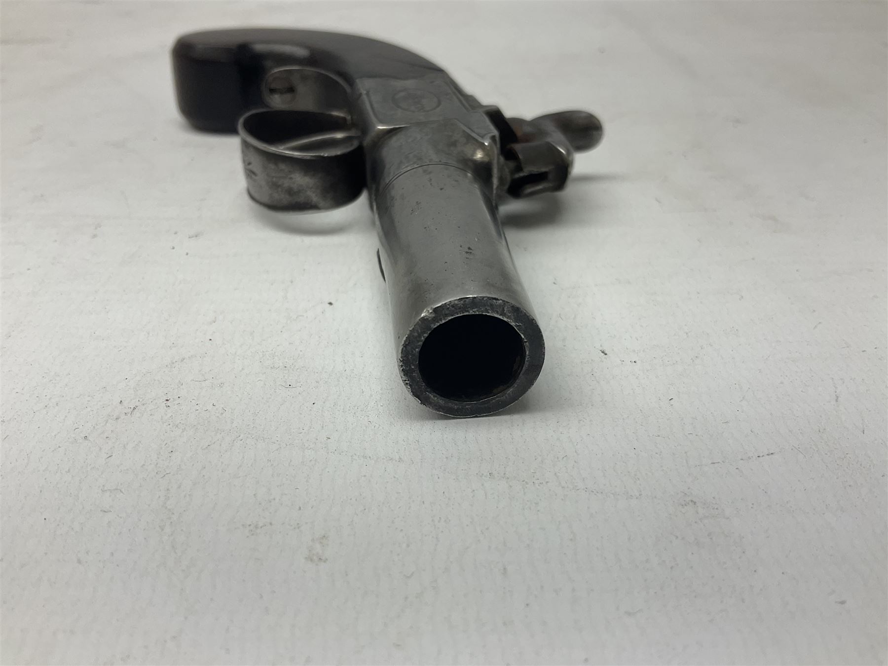 Early 19th century .490" calibre single barrel flintlock converted to percussion cap pocket pistol w - Image 6 of 8