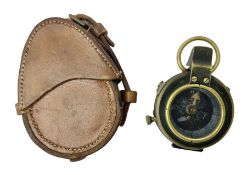 WW1 verner's pattern brass cased marching compass inscribed F-L No.74469 1917; in leather carrying c