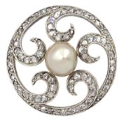 19th/early 20th century diamond and pearl circular brooch