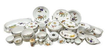 Royal Worcester Evesham pattern dinner wares