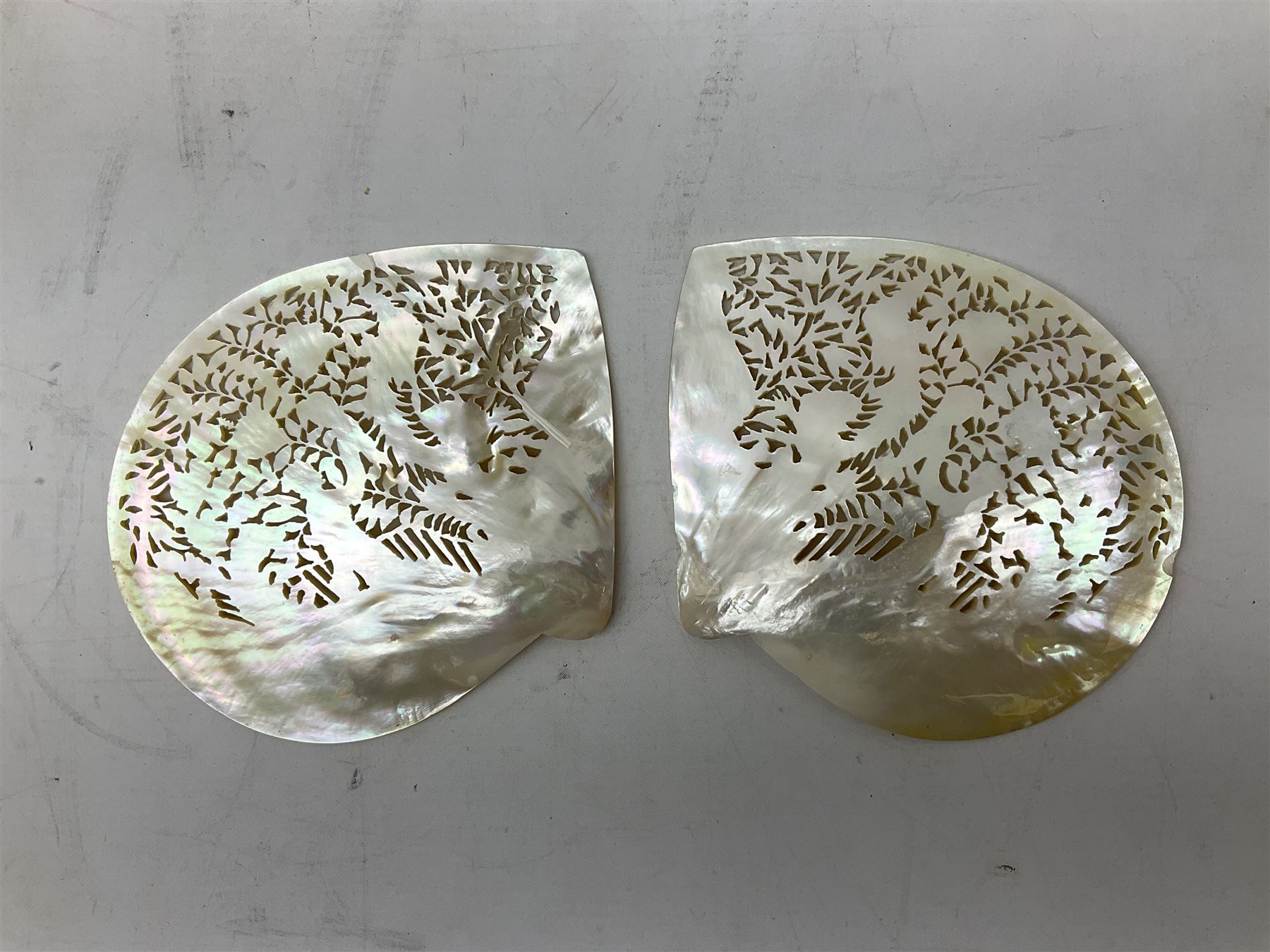 Pair of Chinese mother of pearl shells - Image 5 of 7