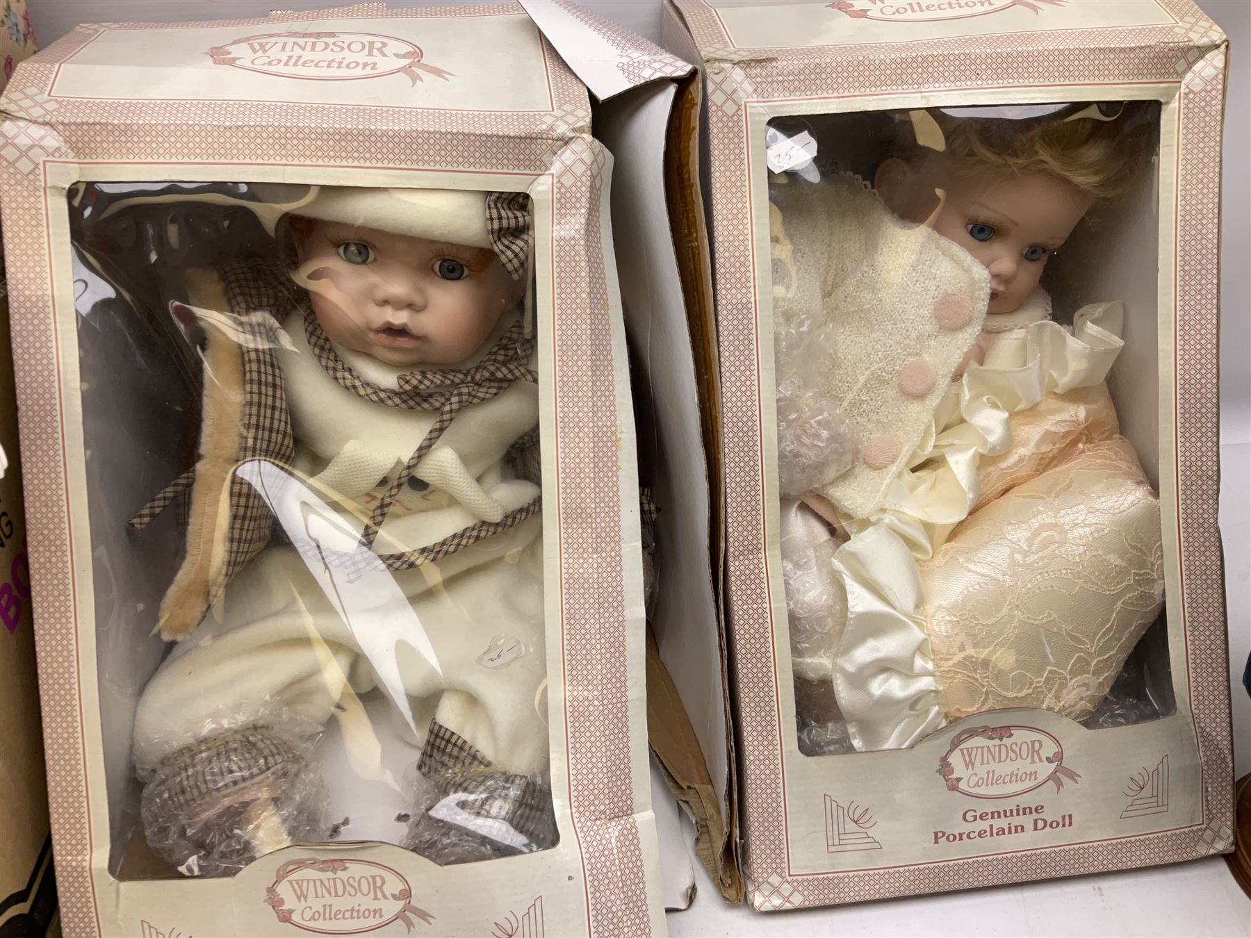 Quantity of dolls to include Knowles Rapunzel - Image 2 of 7