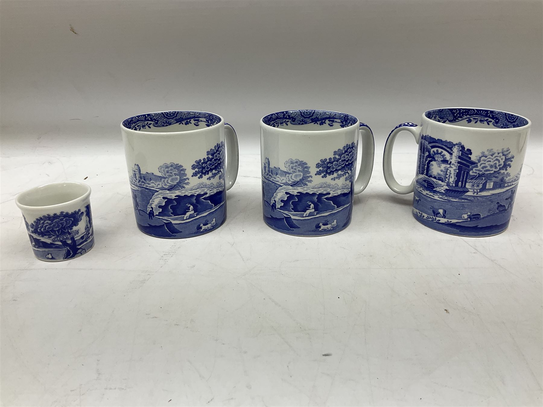 Three Spode mugs in Italian pattern - Image 4 of 6