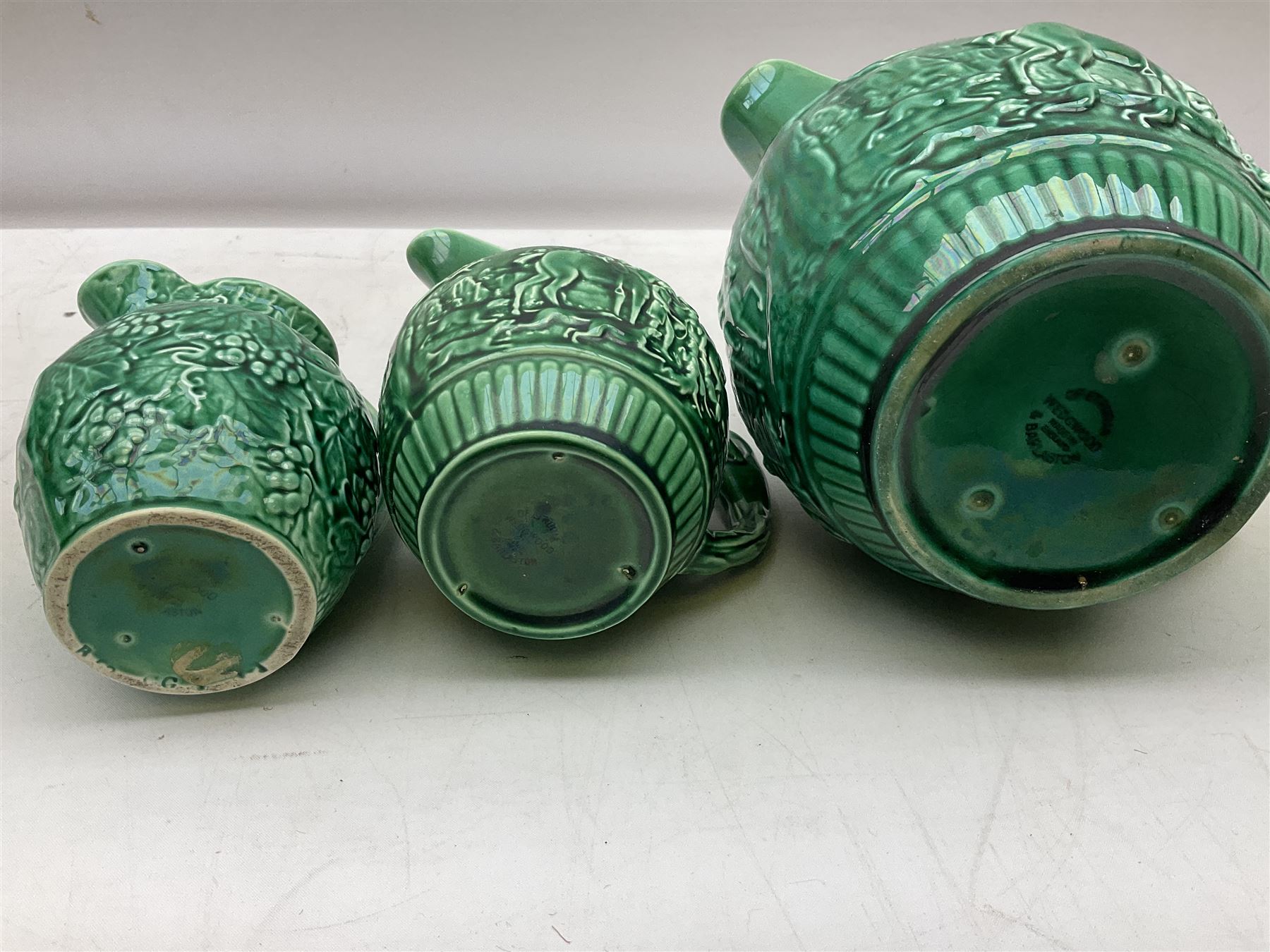 Three Wedgwood Of Etruria majolica jugs together with three majolica dishes - Image 7 of 7