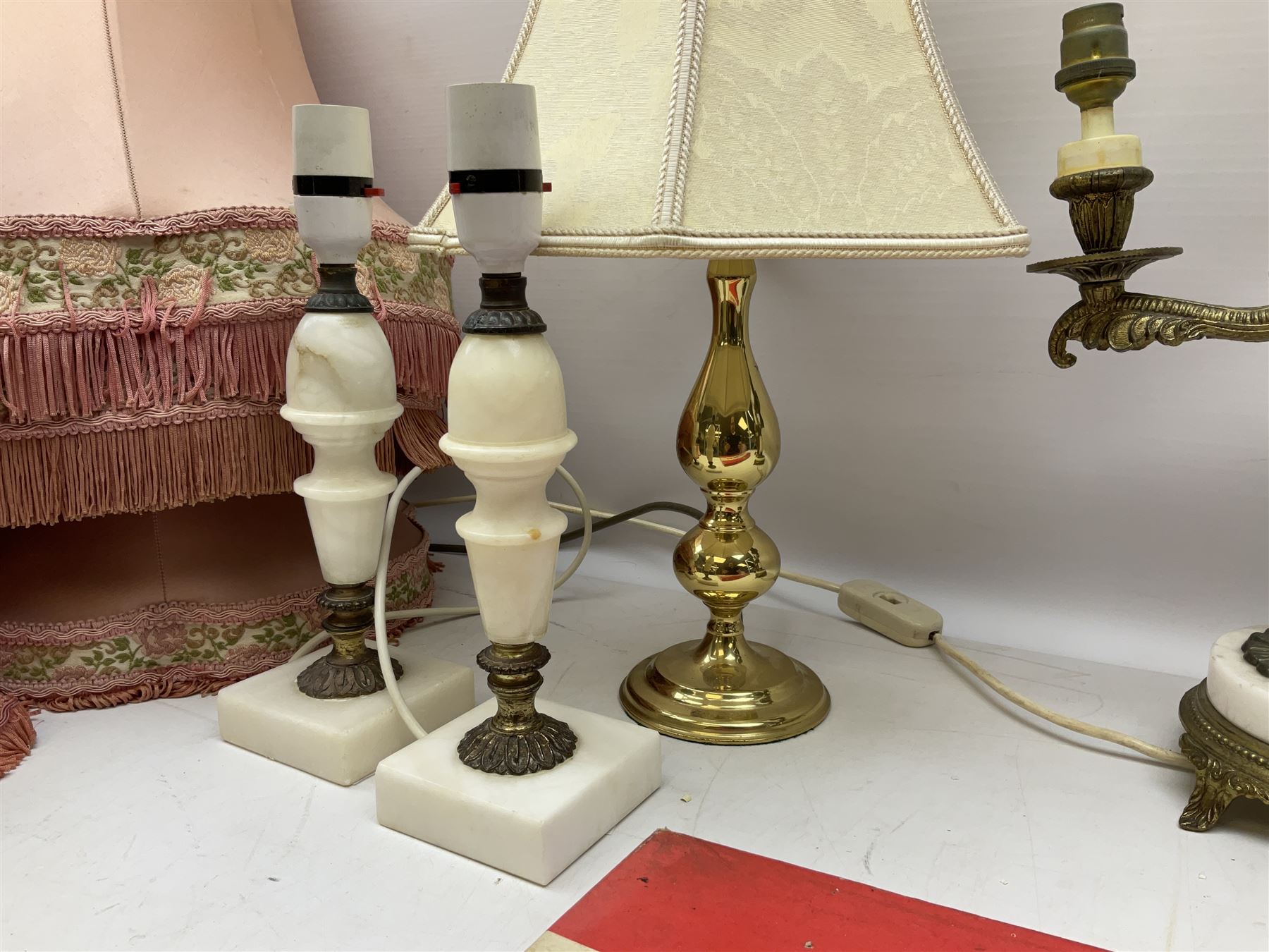 Quantity of table lamps to include twin branched alabaster example with ornate brass mounts - Image 11 of 16