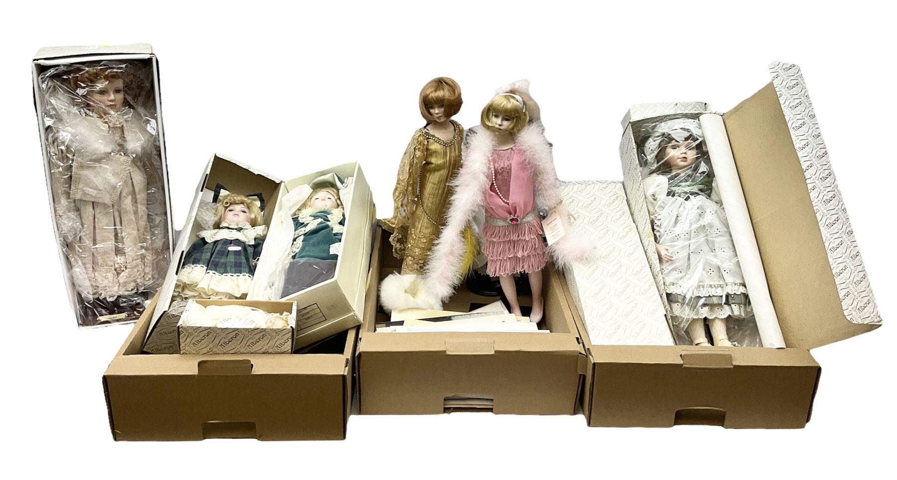 Quantity of Alberon dolls