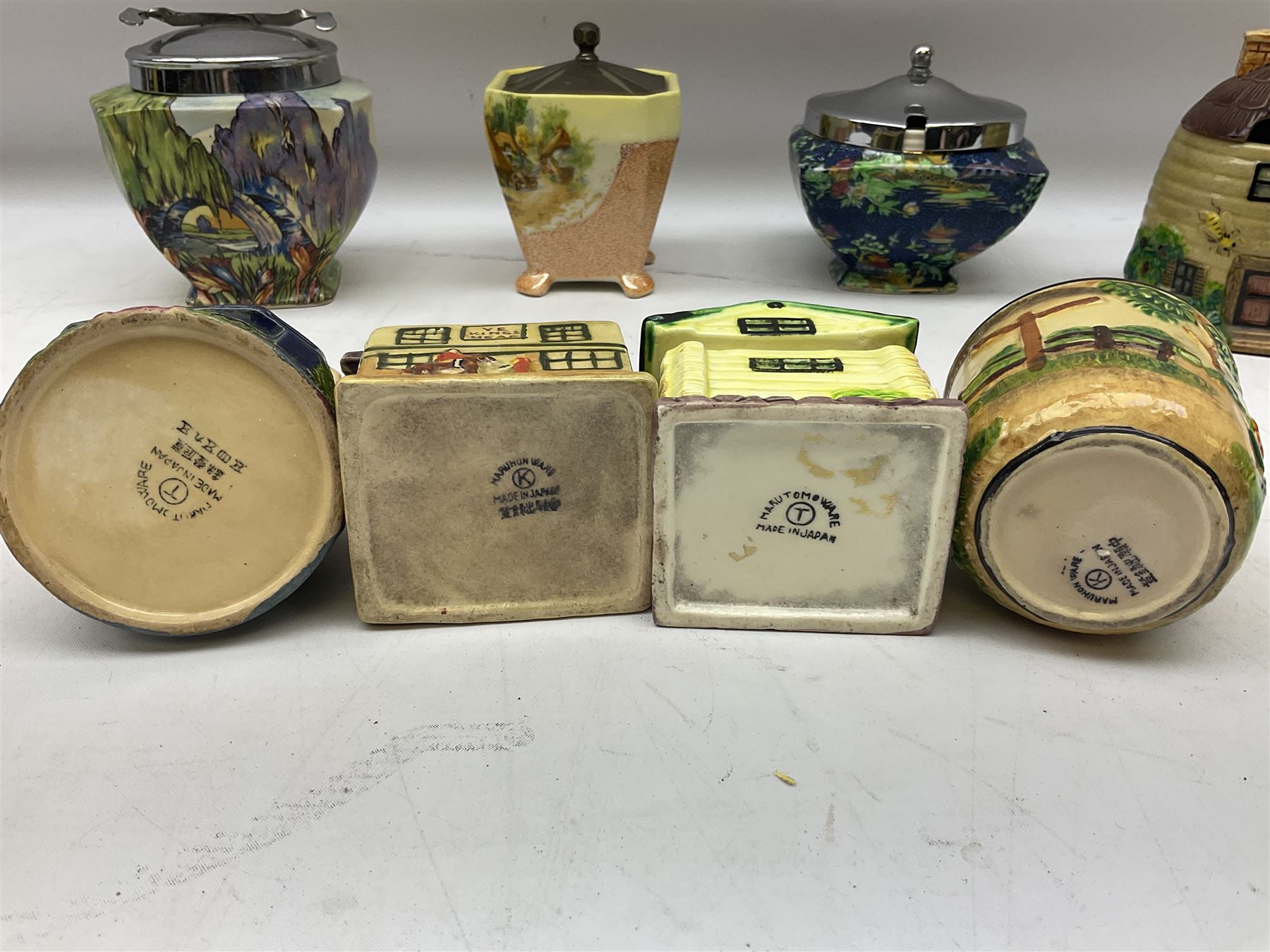 Collection of Japanese Maruhon ware novelty preserve pots - Image 9 of 10