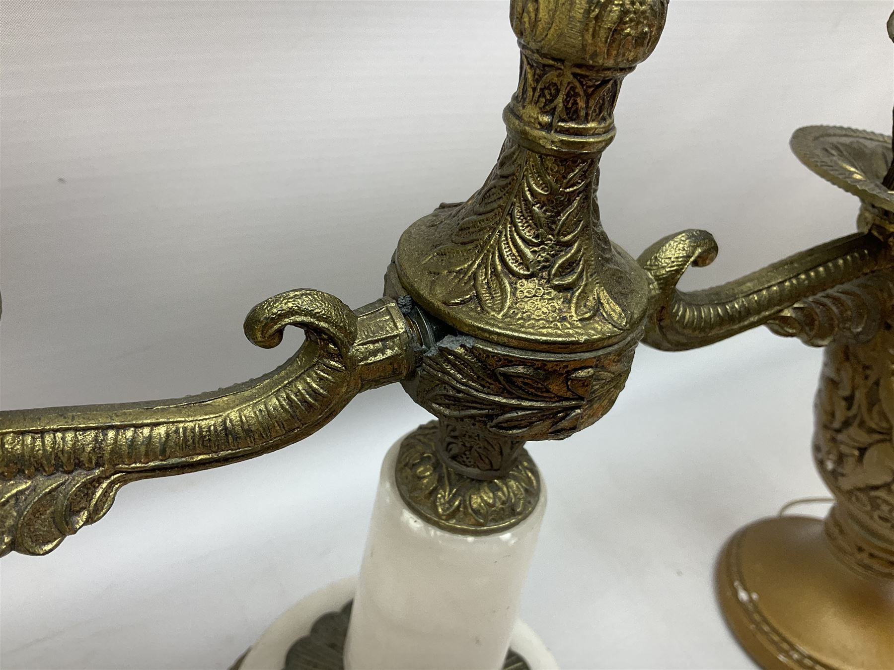 Quantity of table lamps to include twin branched alabaster example with ornate brass mounts - Image 9 of 16