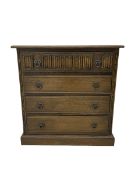 Medium oak chest of drawers