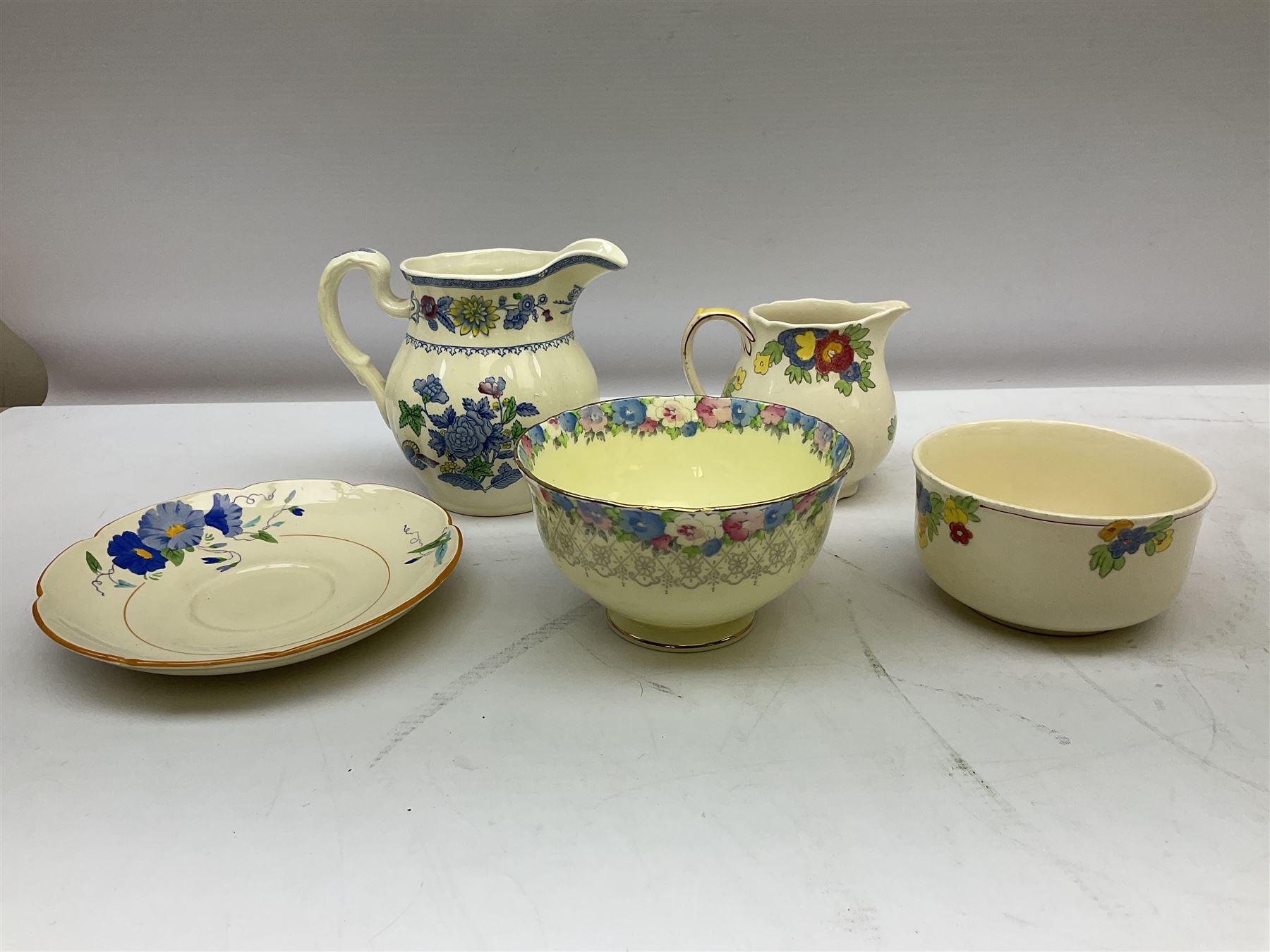 Group of ceramics to include Art Deco examples - Image 4 of 12