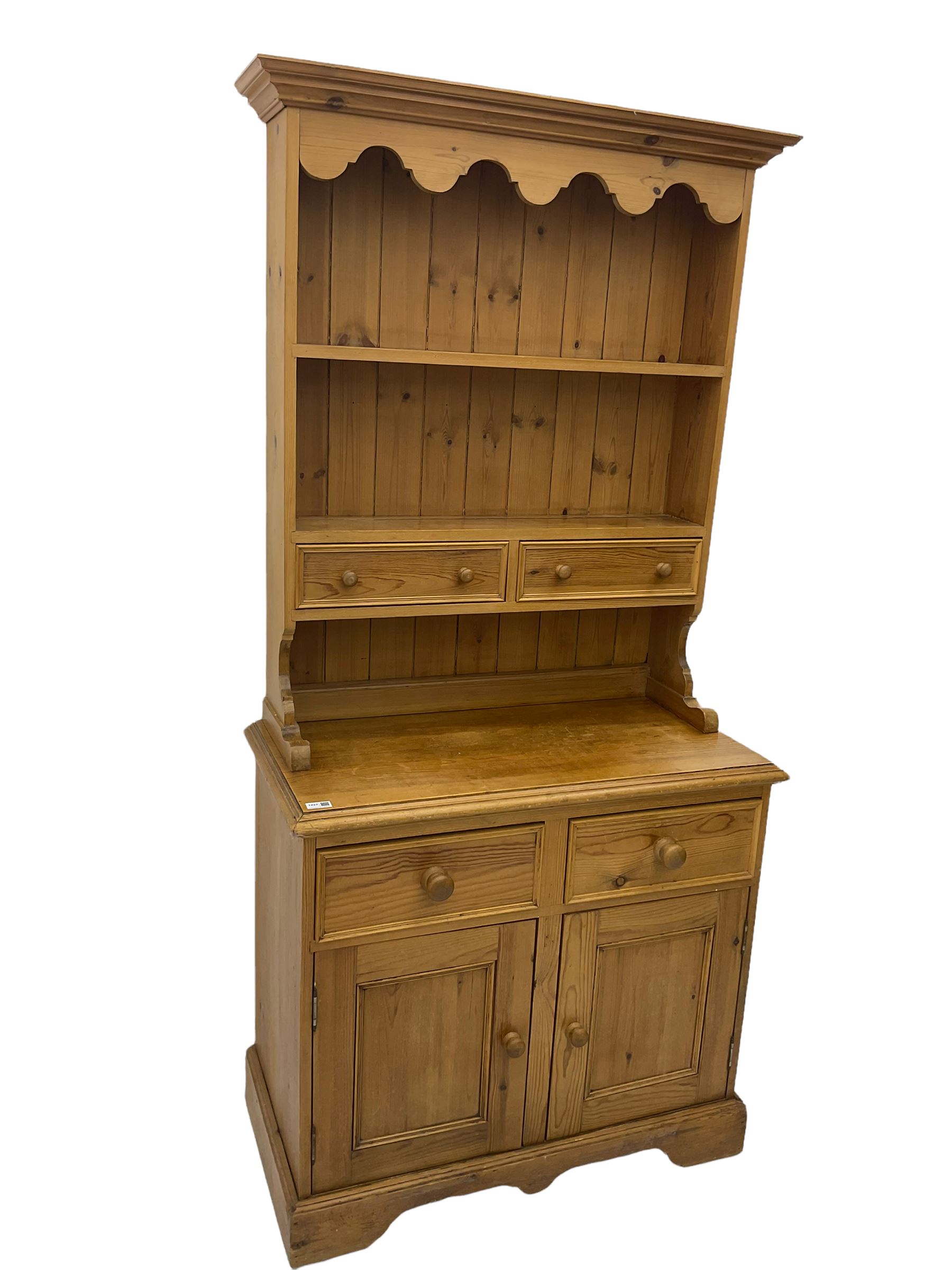 Traditional waxed pine dresser and rack - Image 4 of 6