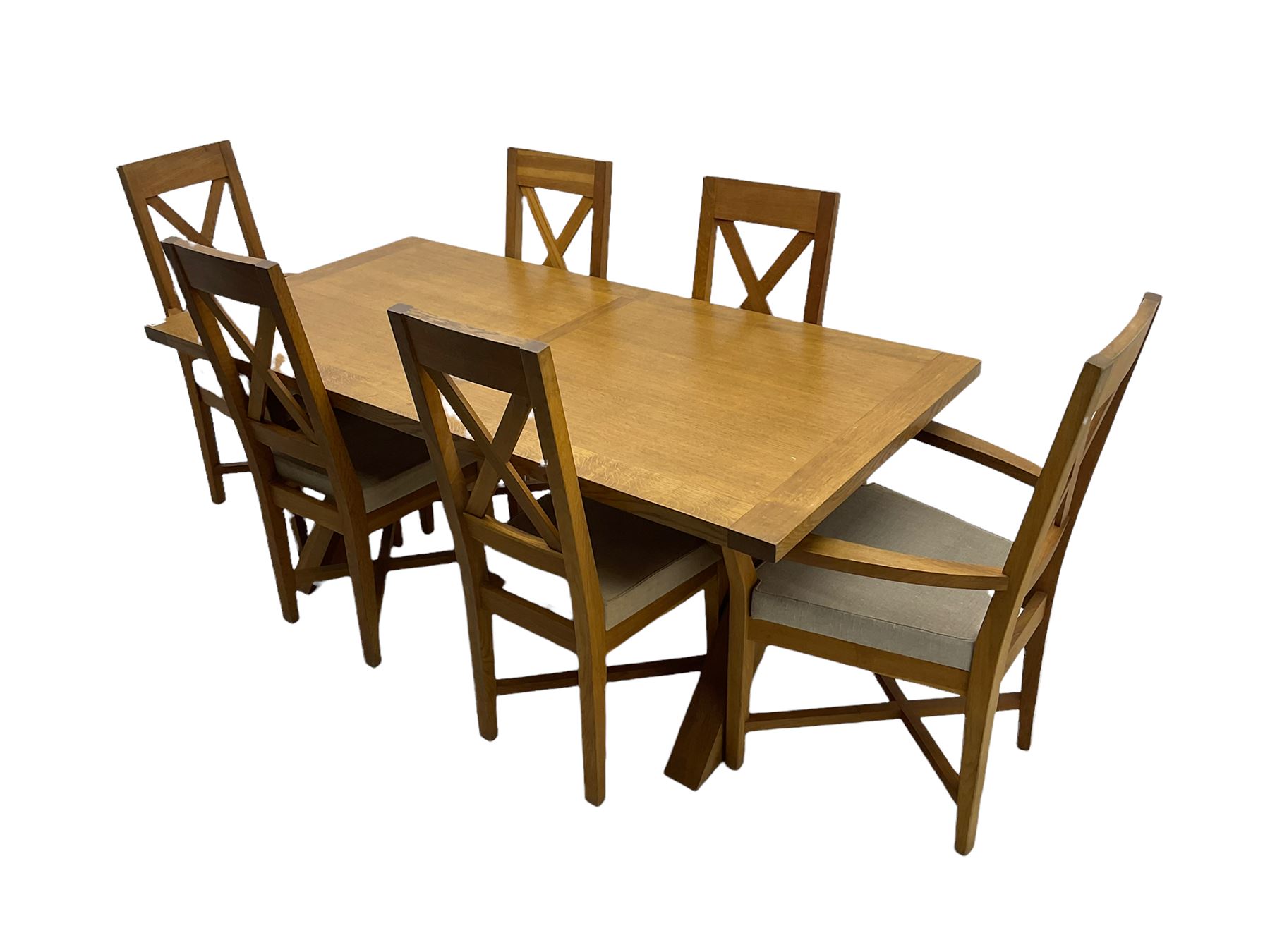 Solid oak dining table on x-framed supports - Image 4 of 11