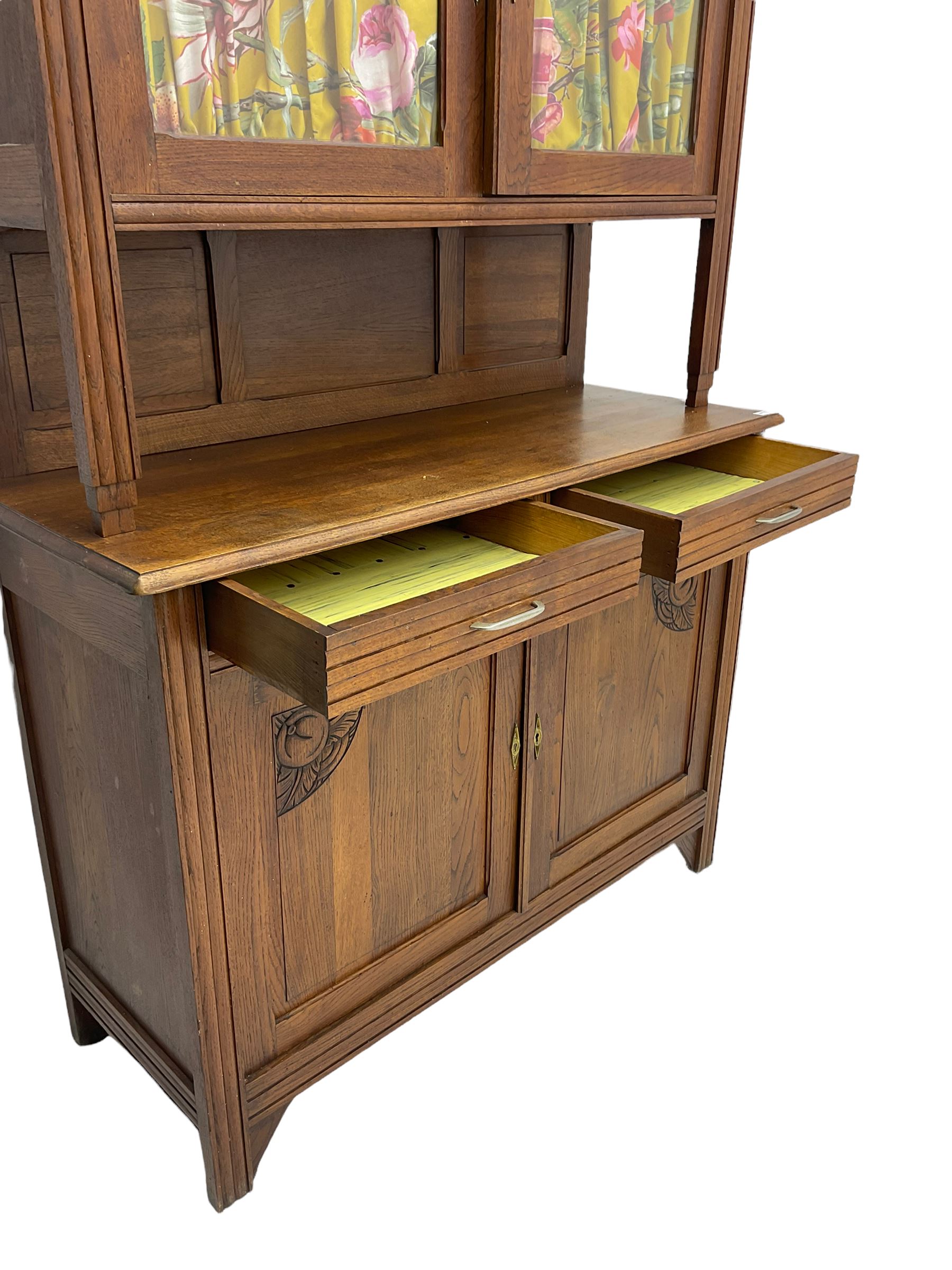 Early to mid-20th century oak dresser - Image 7 of 8