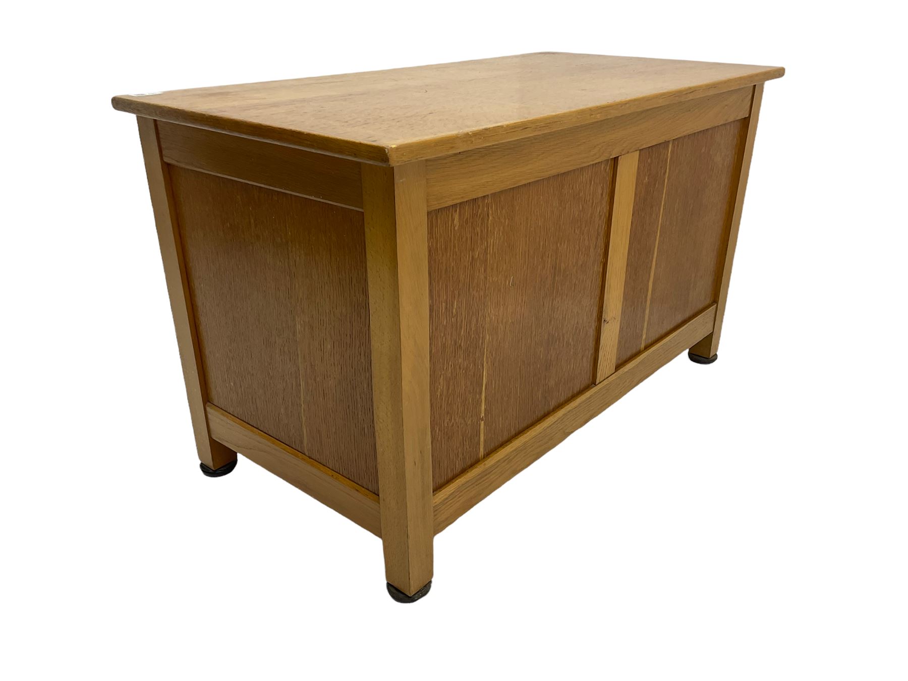 Mid-20th century light oak blanket box - Image 7 of 8