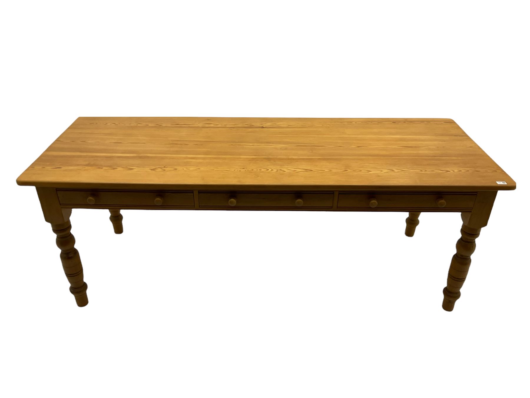 Farmhouse pine dining table - Image 2 of 4