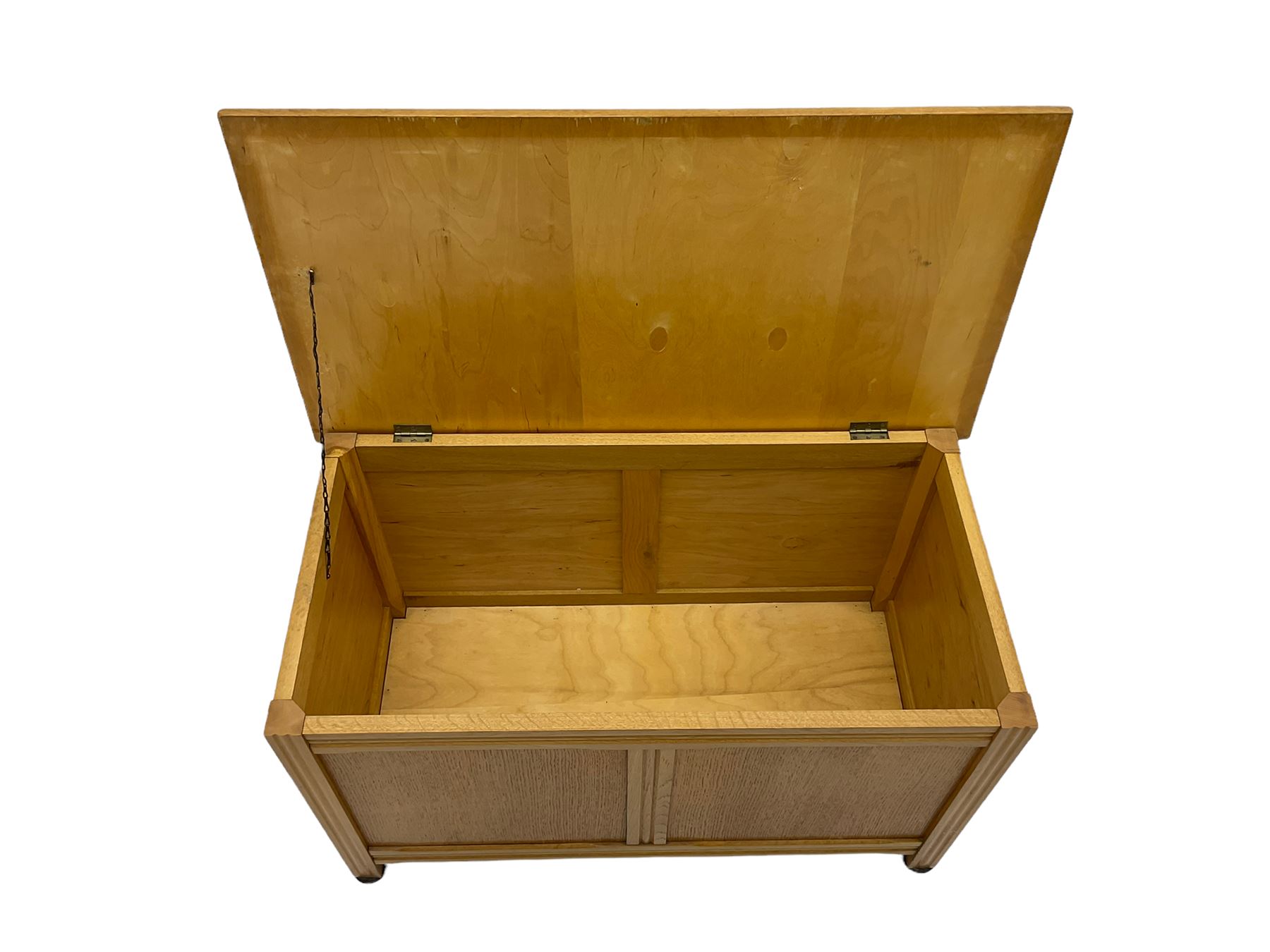 Mid-20th century light oak blanket box - Image 6 of 8