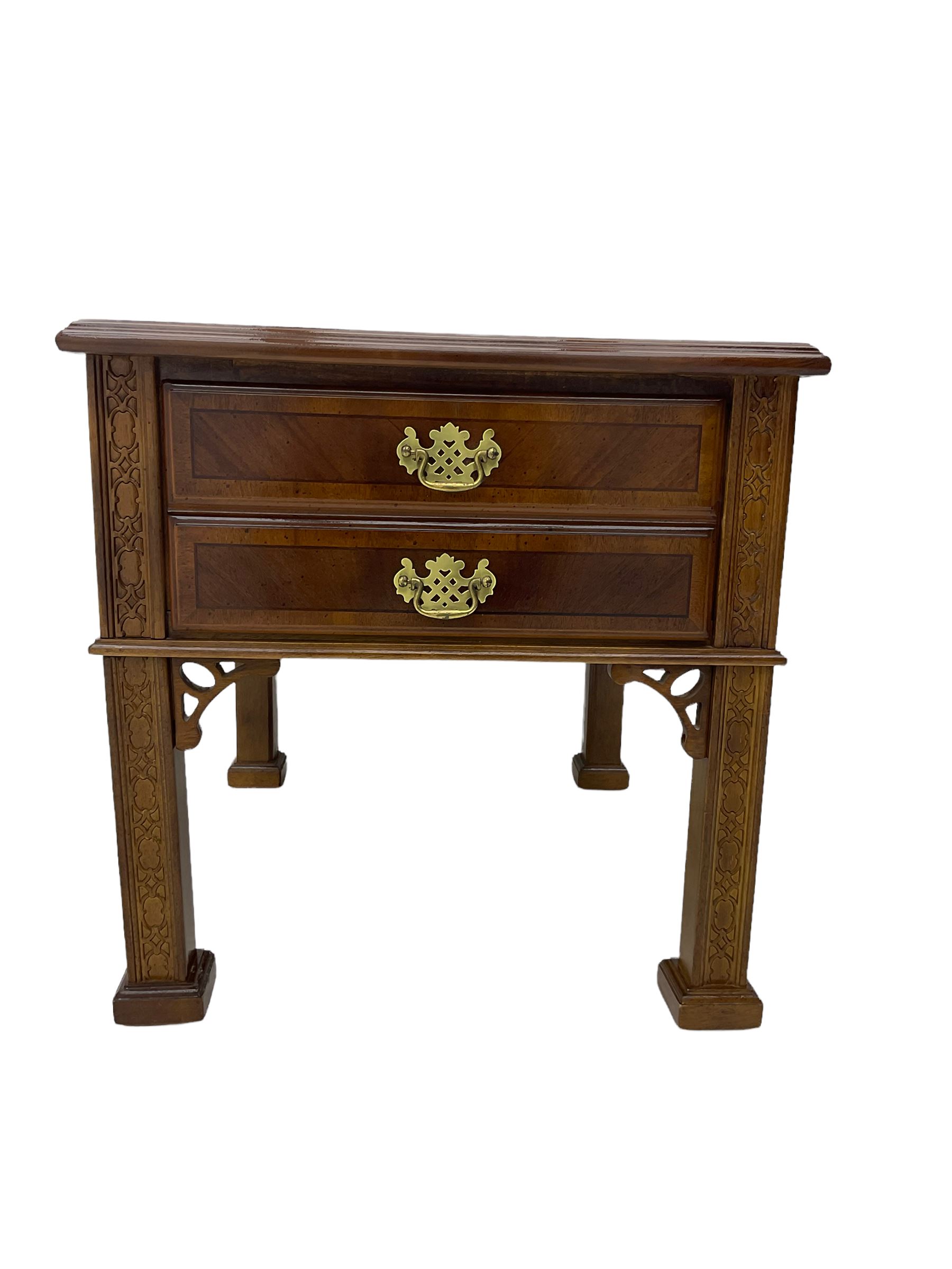 Georgian design mahogany lamp table