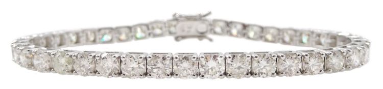 18ct white gold round brilliant cut diamond line bracelet