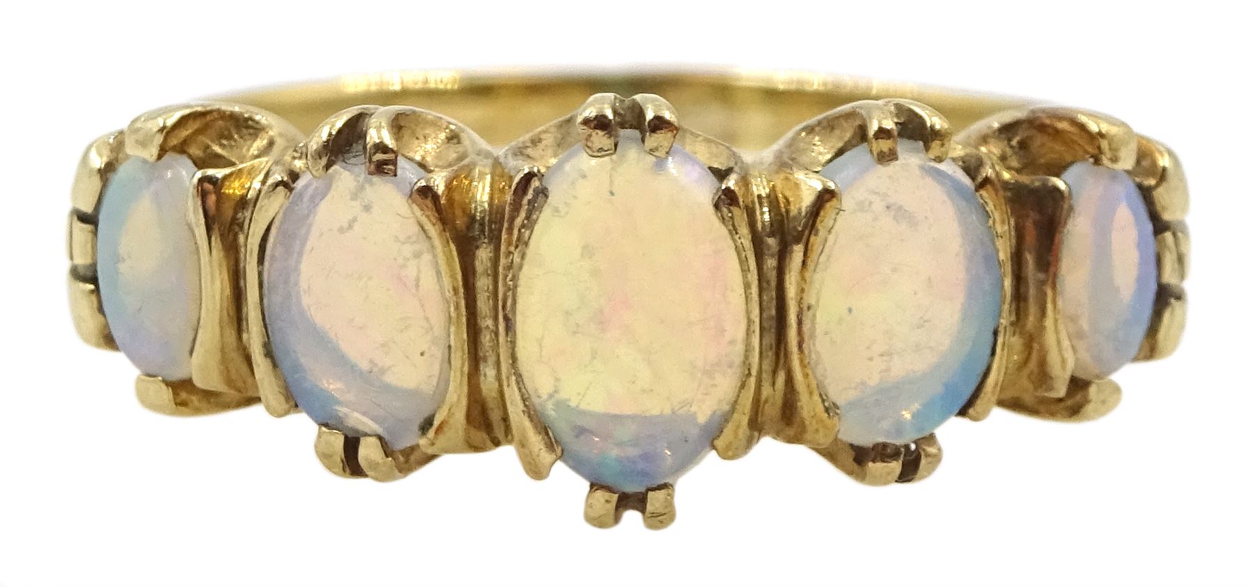 9ct gold five stone graduating opal ring - Image 3 of 5