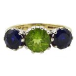 9ct gold three stone sapphire and peridot ring