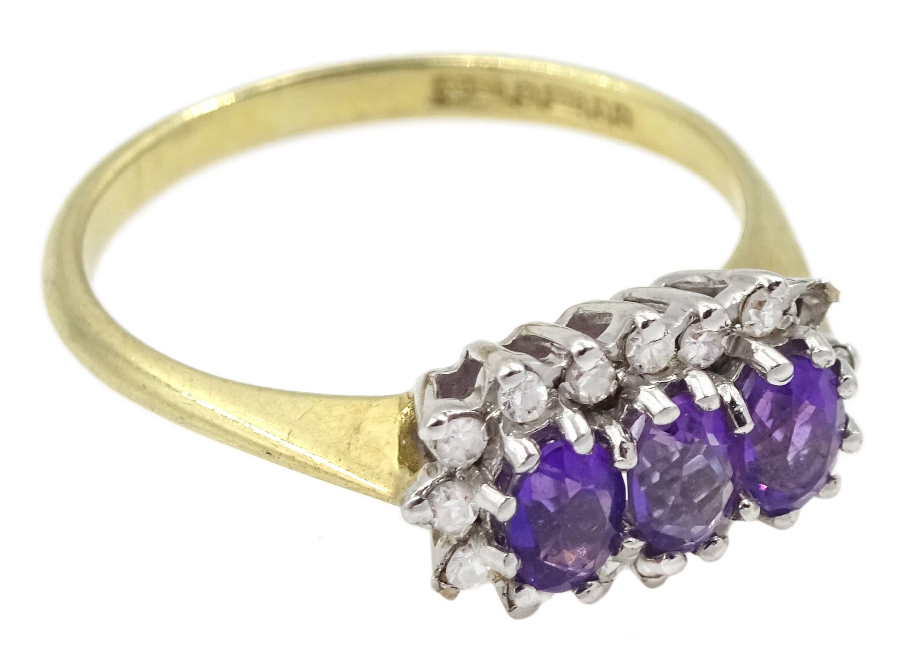 9ct gold amethyst and diamond cluster ring - Image 3 of 4