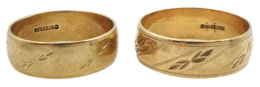 Two 9ct gold engraved wedding bands