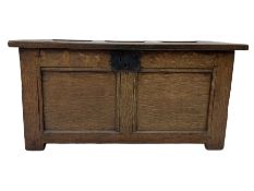 Small 18th century oak blanket box