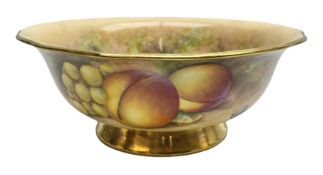 Mid 20th century Royal Worcester bowl decorated by Alan Telford