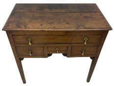 18th century Welsh oak lowboy