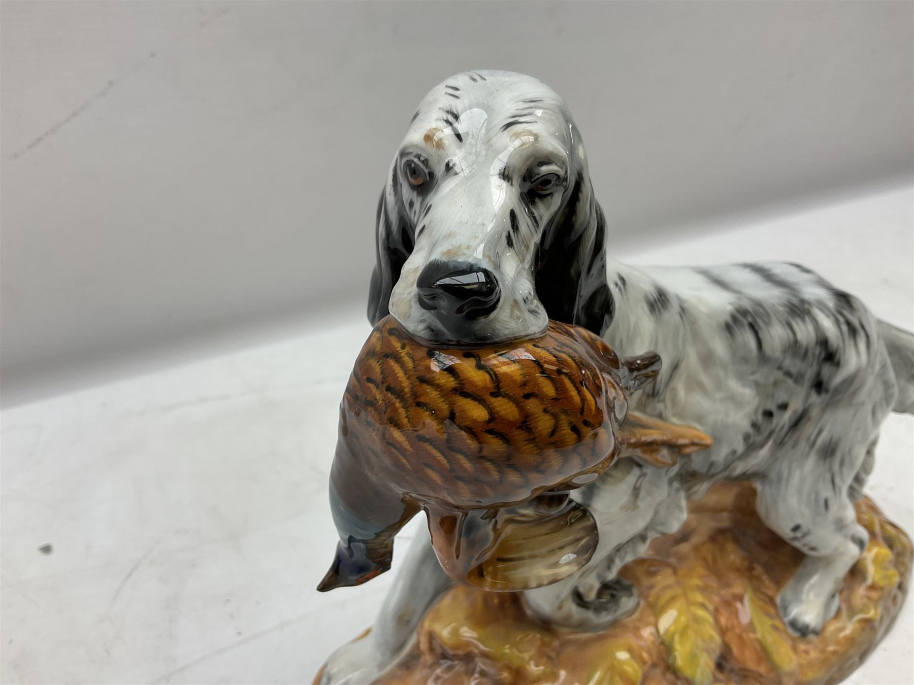 Royal Doulton model of an English setter carrying a pheasant - Image 2 of 5