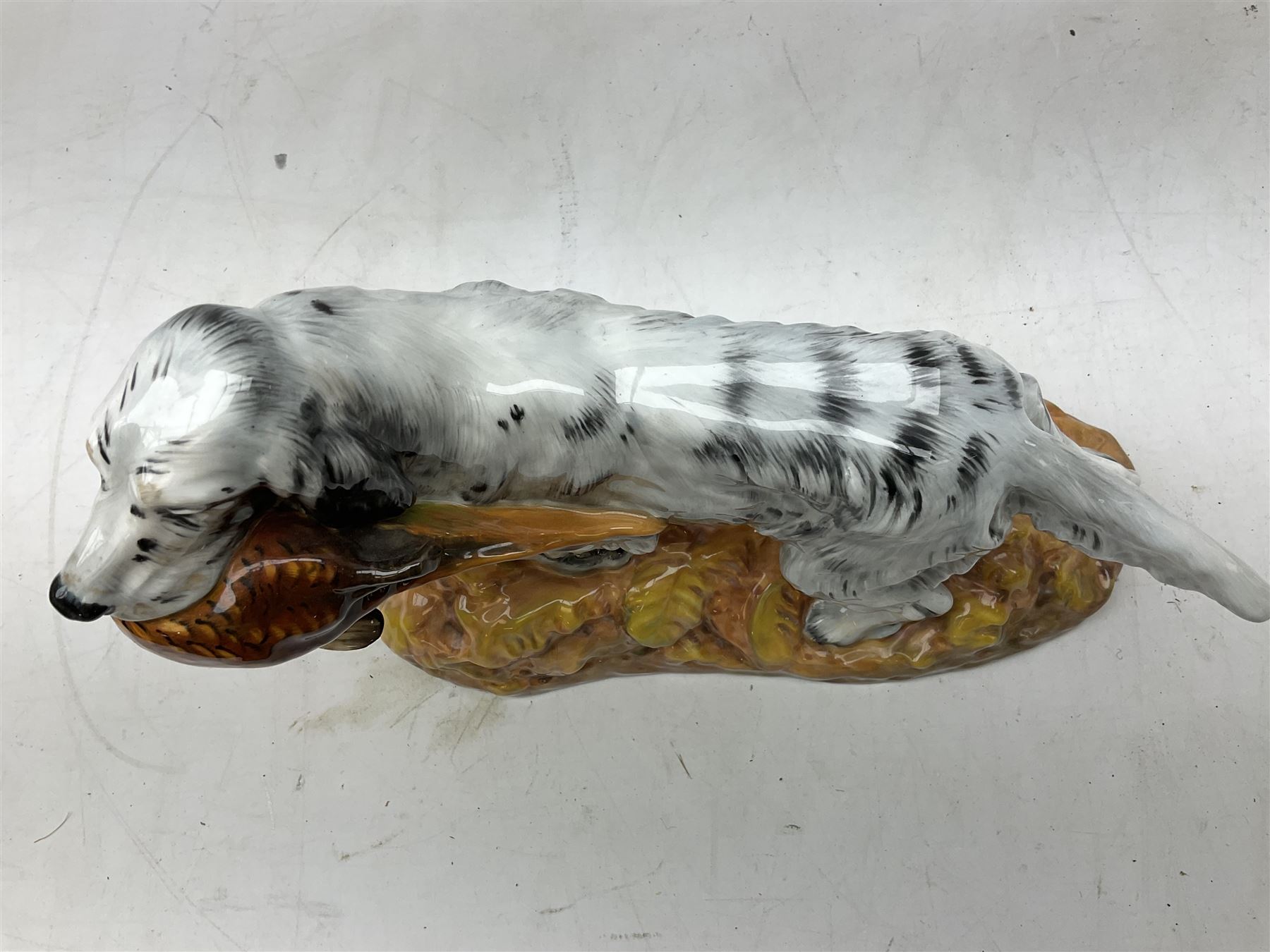 Royal Doulton model of an English setter carrying a pheasant - Image 3 of 5