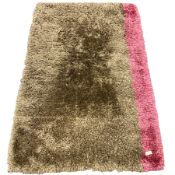 Grey shaggy pile rug with pink band