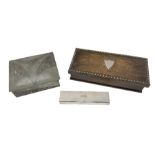 Edwardian oak cigarette box with vacant silver-plate shield plaque with softwood lining