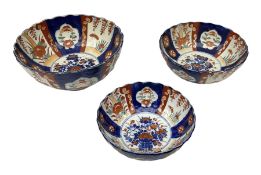 Set of three graduating Japanese Imari bowls