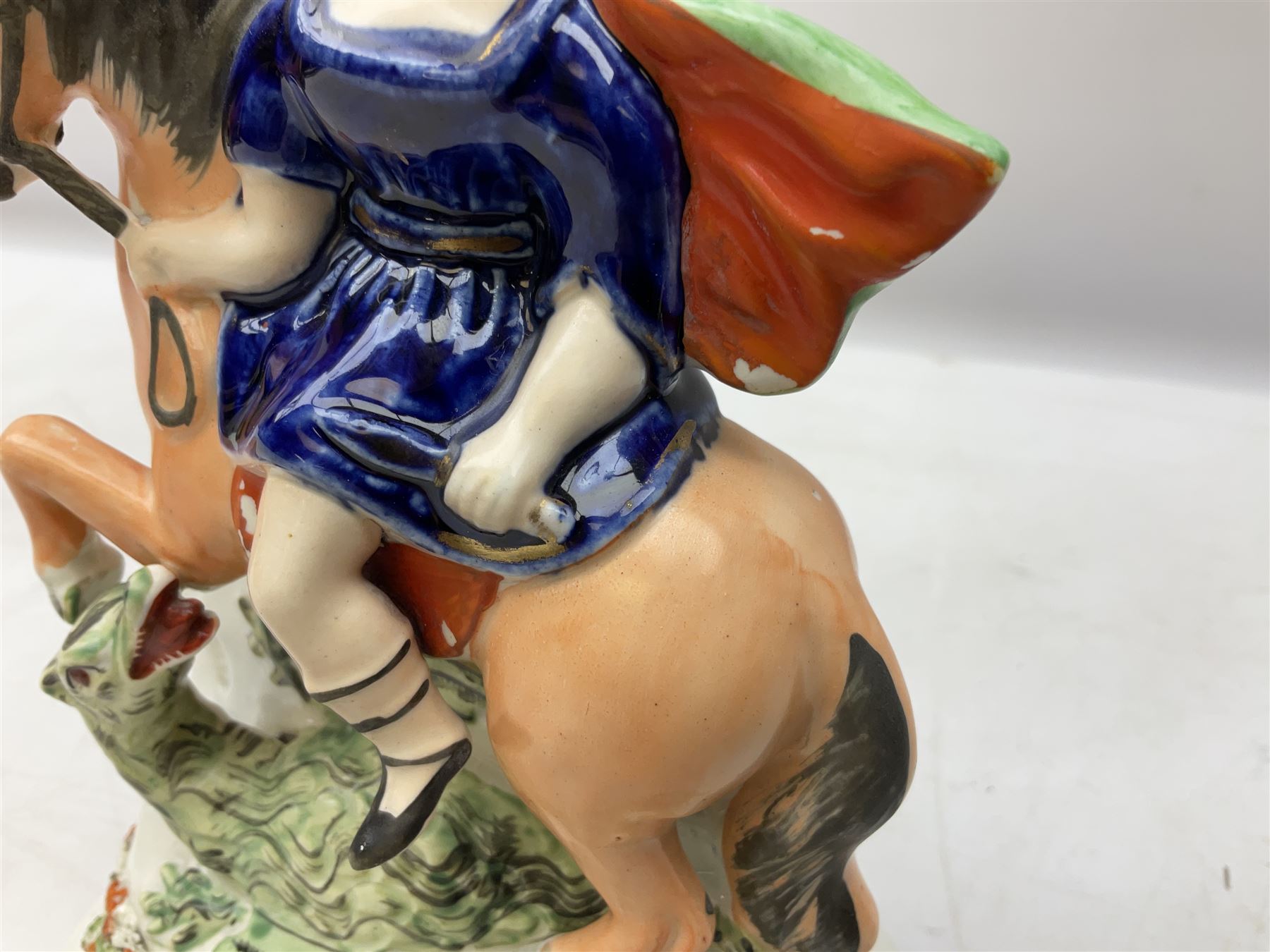 Victorian Staffordshire figure group of St George and the Dragon - Bild 4 aus 5