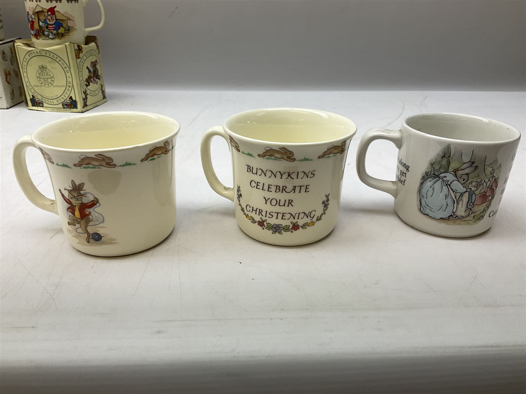 Royal Doulton Bunnykins nursery set in box and two cups - Image 2 of 10