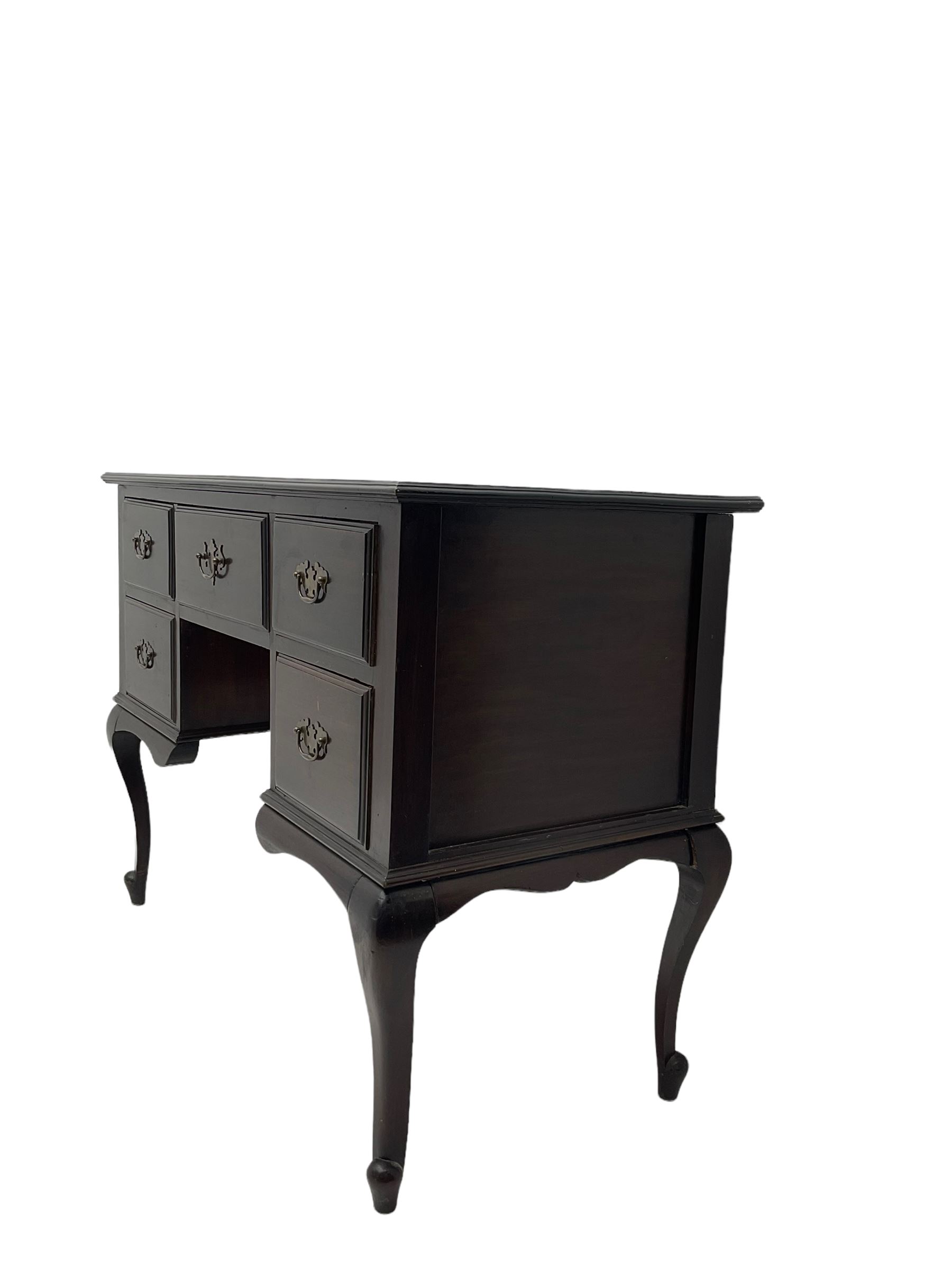 Early 20th century mahogany kneehole desk dressing table - Image 2 of 7