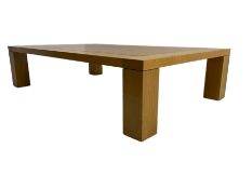 Large pippy oak rectangular coffee table