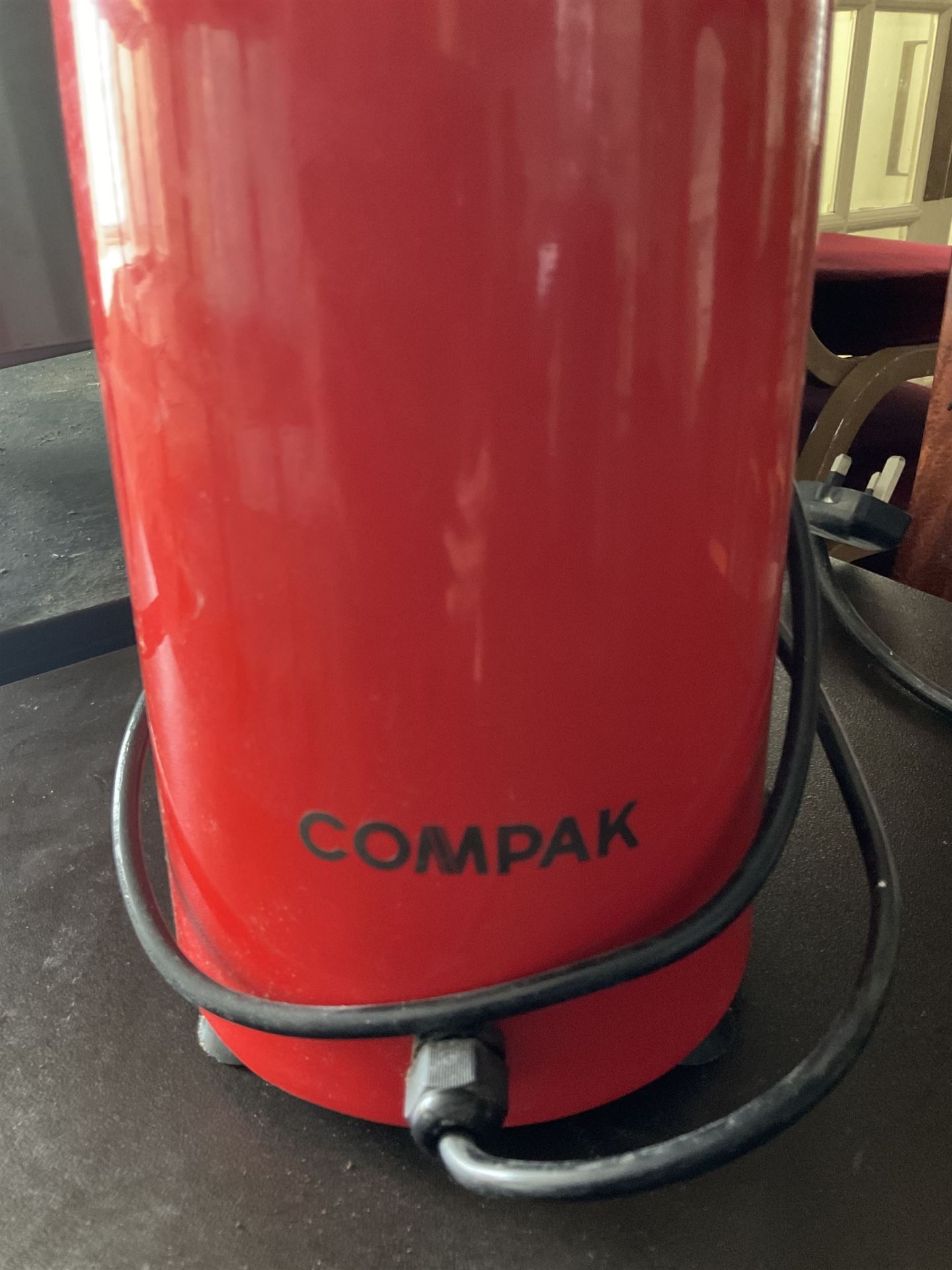 Compak K3 touch red Ferrari coffee bean grinder- LOT SUBJECT TO VAT ON THE HAMMER PRICE - To be coll - Image 2 of 3
