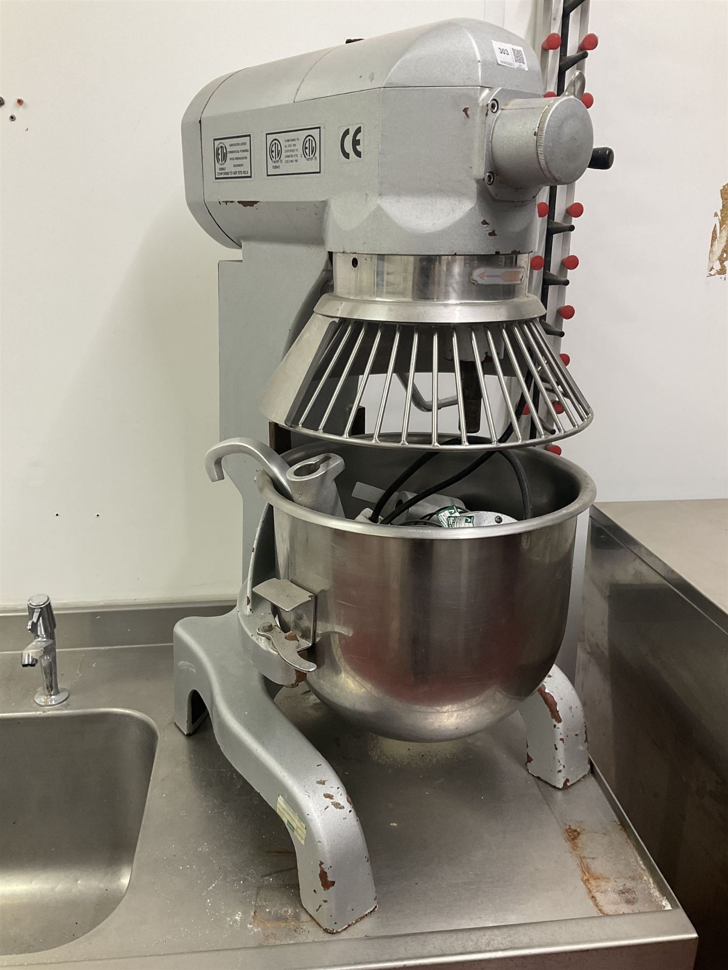 Newscan FM29 mixer with bowl and three attachments- LOT SUBJECT TO VAT ON THE HAMMER PRICE - To be c
